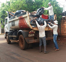 Mutirão contra a dengue retirou 76 caminhões de lixo de Capinópolis